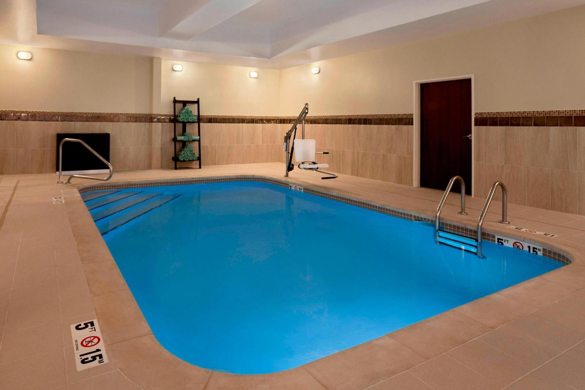 Courtyard By Marriott Little Rock North Hotel North Little Rock Buitenkant foto